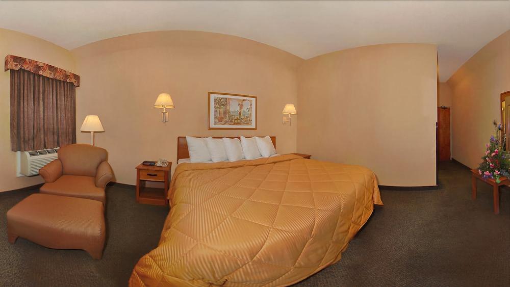 Comfort Inn Near Medical Center Мишън Екстериор снимка