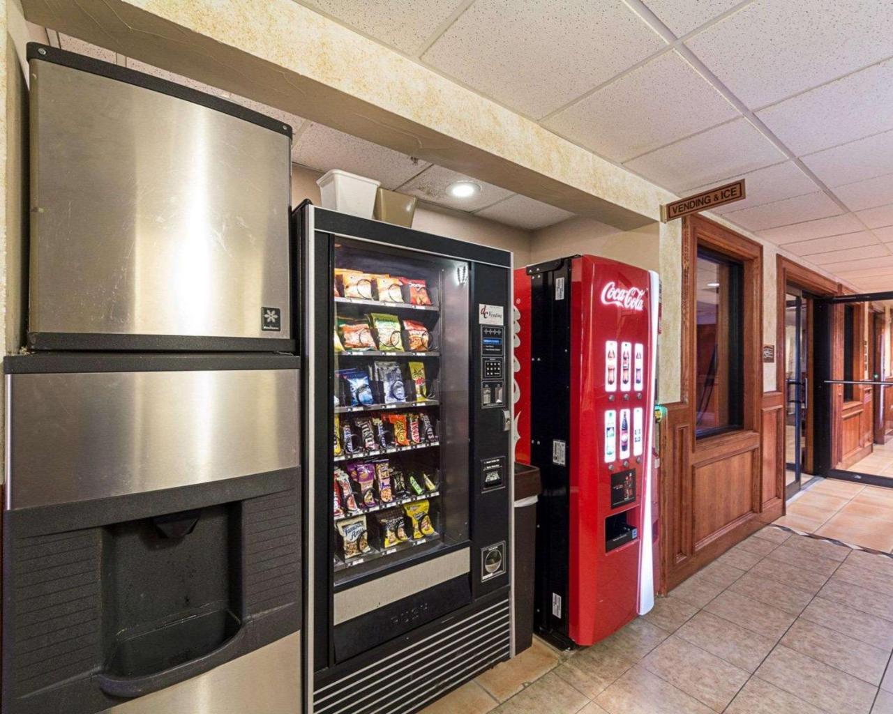 Comfort Inn Near Medical Center Мишън Екстериор снимка
