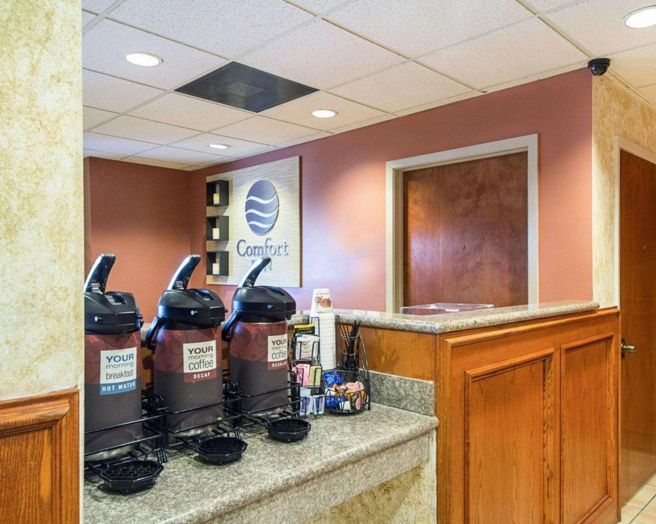 Comfort Inn Near Medical Center Мишън Екстериор снимка