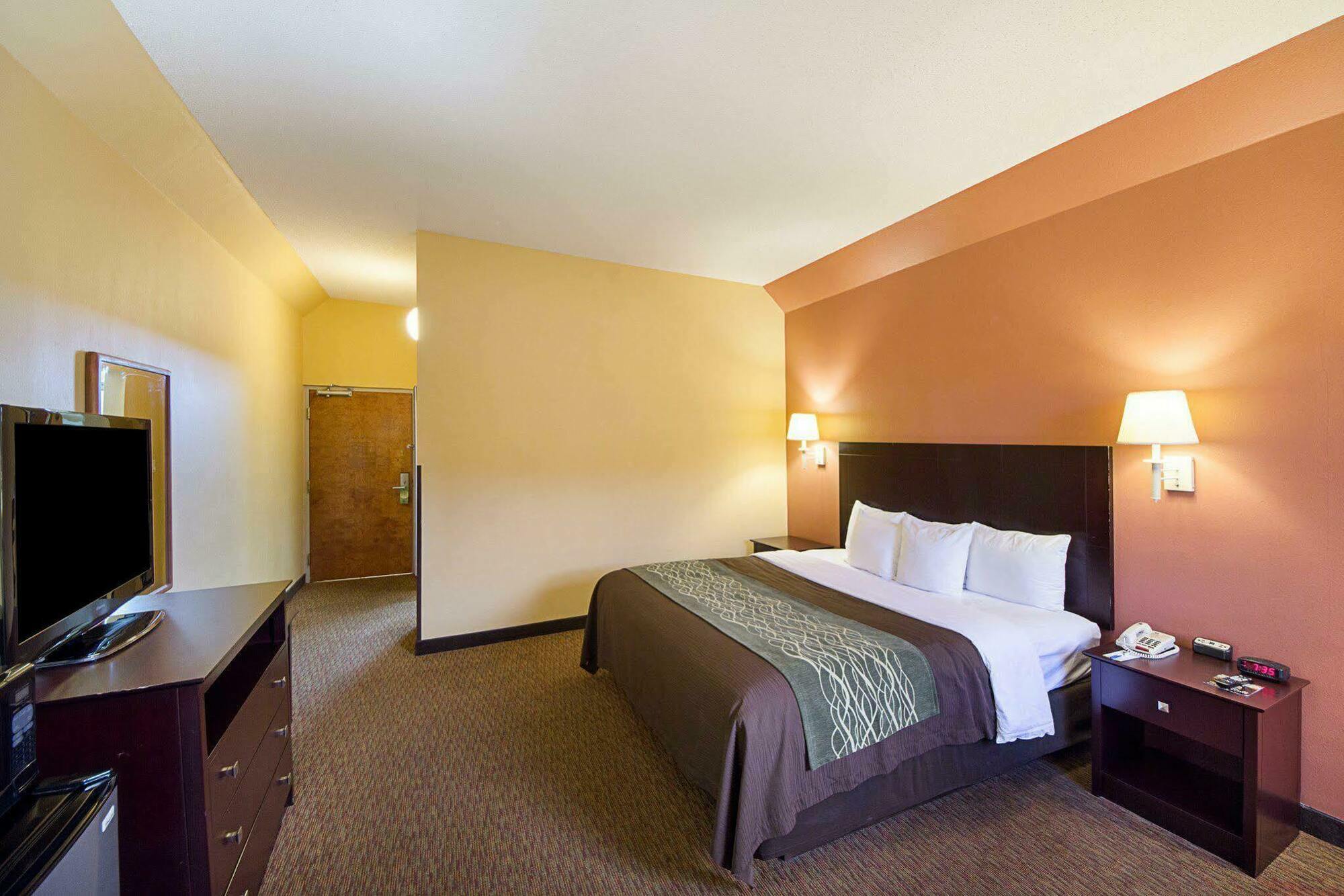 Comfort Inn Near Medical Center Мишън Екстериор снимка