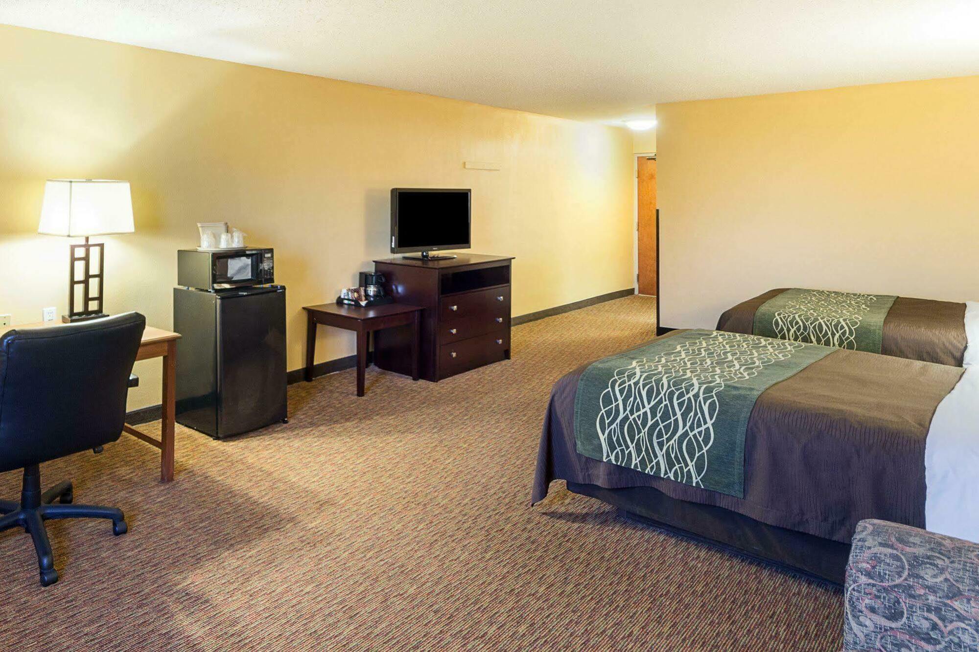 Comfort Inn Near Medical Center Мишън Екстериор снимка